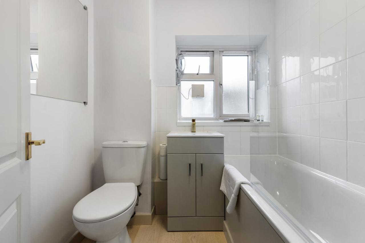 Bright & Cosy Gem ~ Battersea Park View ~ King Bed Apartment London Luaran gambar